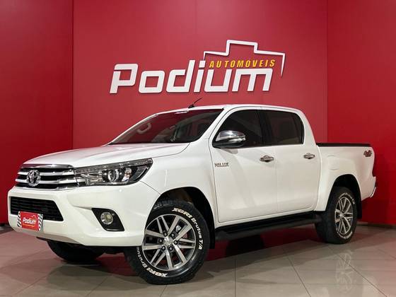 TOYOTA HILUX 2.8 SRX 4X4 CD 16V DIESEL 4P AUTOMÁTICO